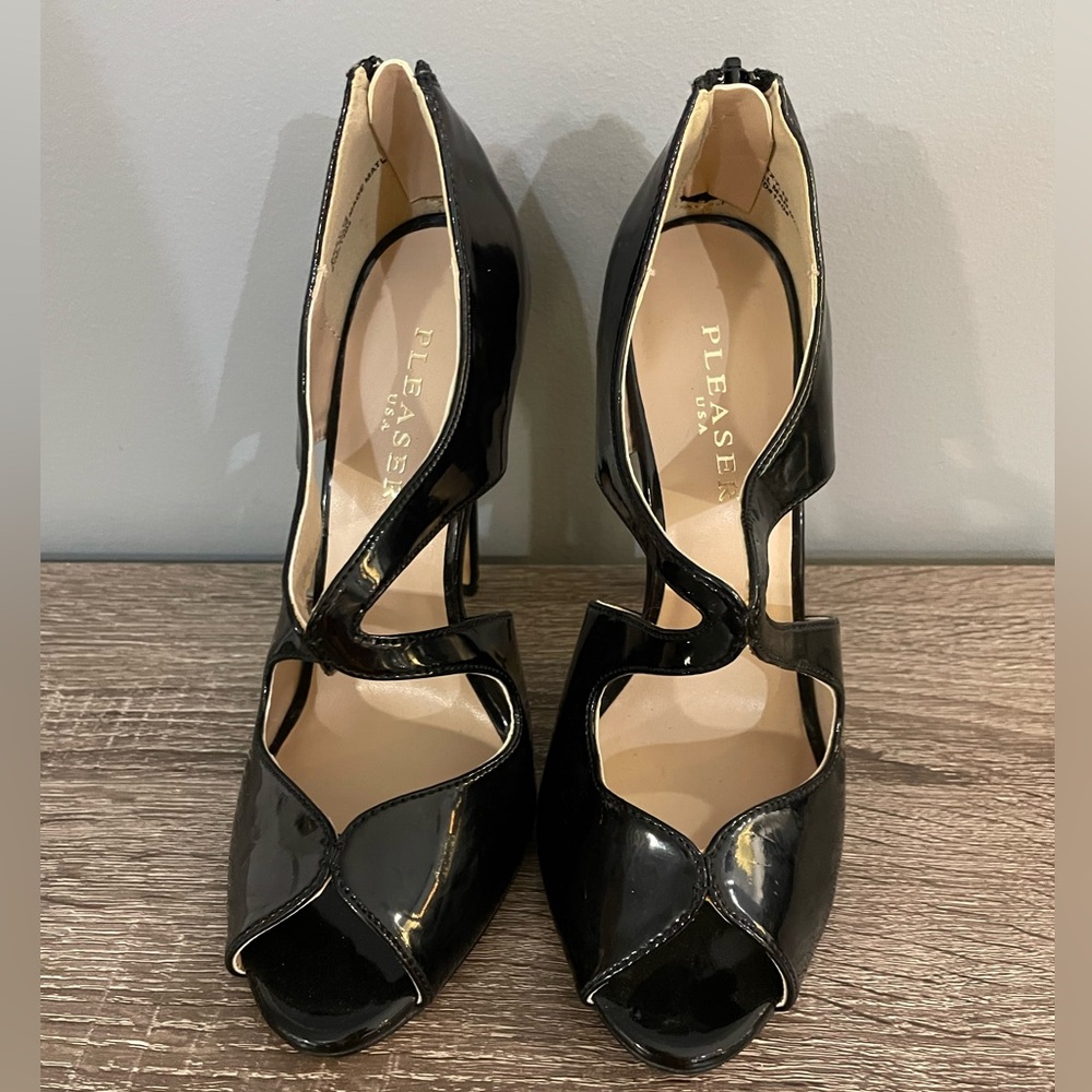 Pleasers 5" Black Vegan Leather Heel Peep Toe Pump Sandal w/ Cutaway W7 Like New
